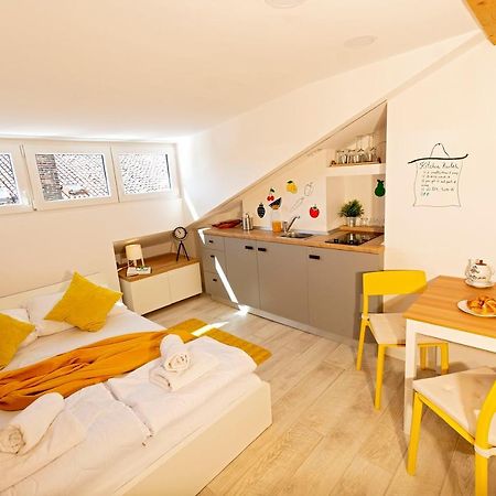 Apartments Opa Opa ริเยกา ภายนอก รูปภาพ