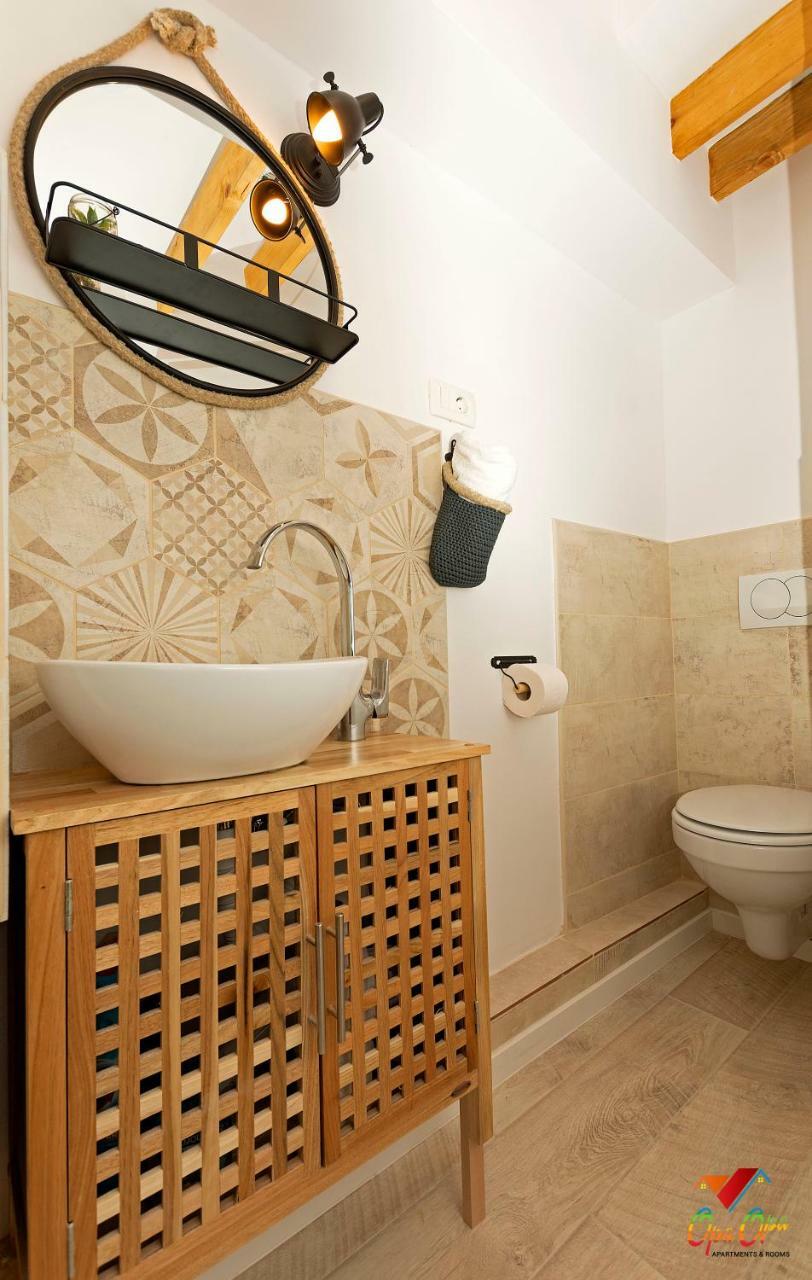 Apartments Opa Opa ริเยกา ภายนอก รูปภาพ